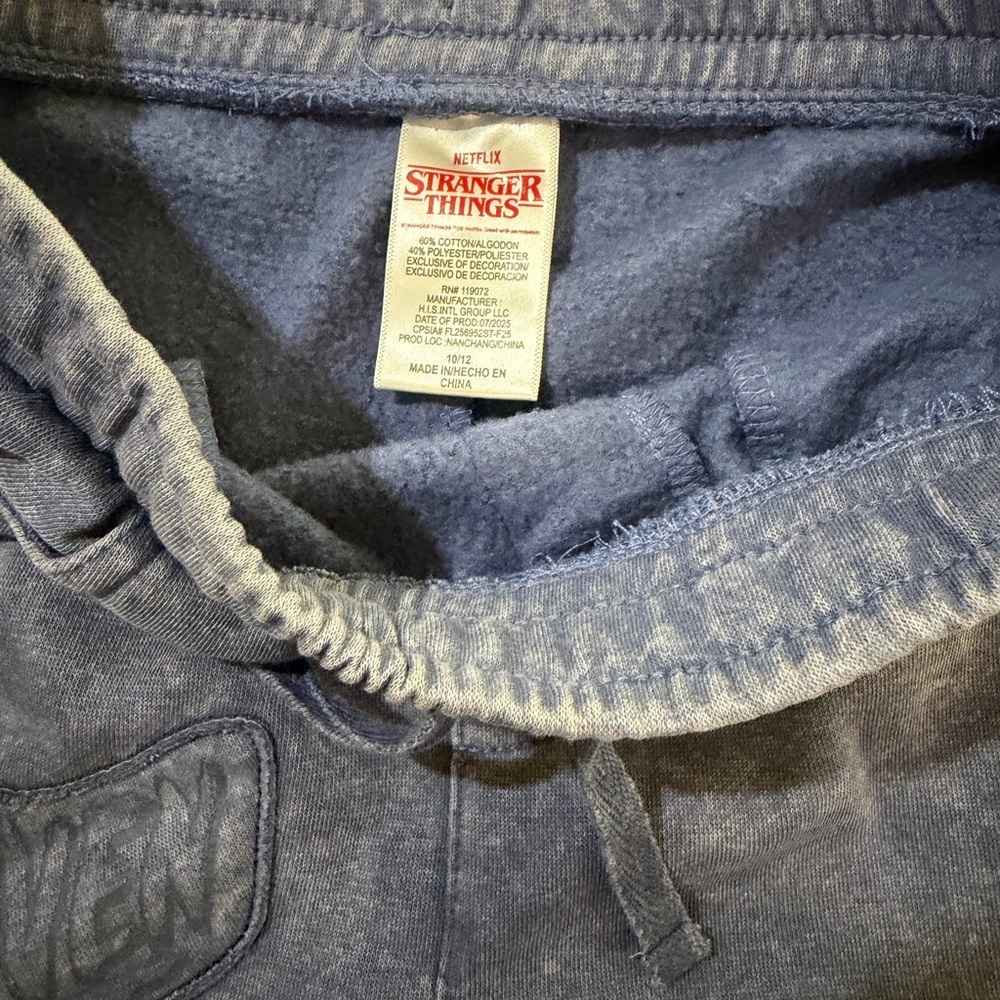 Netflix Stranger Things Gray Sweatpants NWOT - Picture 7 of 8